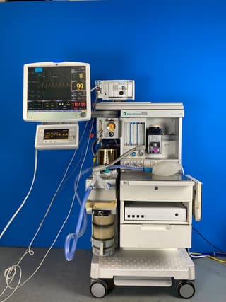 Datex Ohmeda Aestiva 3000 with 7900 Anesthesia Machine, GE Carescape B850, Tec 4